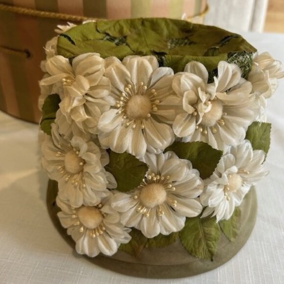 BONWIT TELLER NYC Silk Daisy Tall Pillbox HAT main image 5